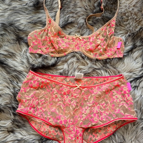 Dkny Other - DKNY Hot pink & nude bra panty set